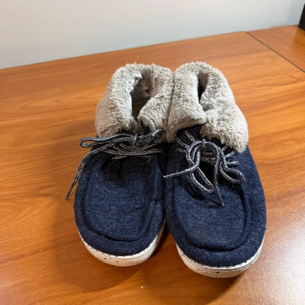 Hey Dude Women's Britt Navy Sherpa Lined Boot Lace Up Shoe‎ Winter Cozy W6